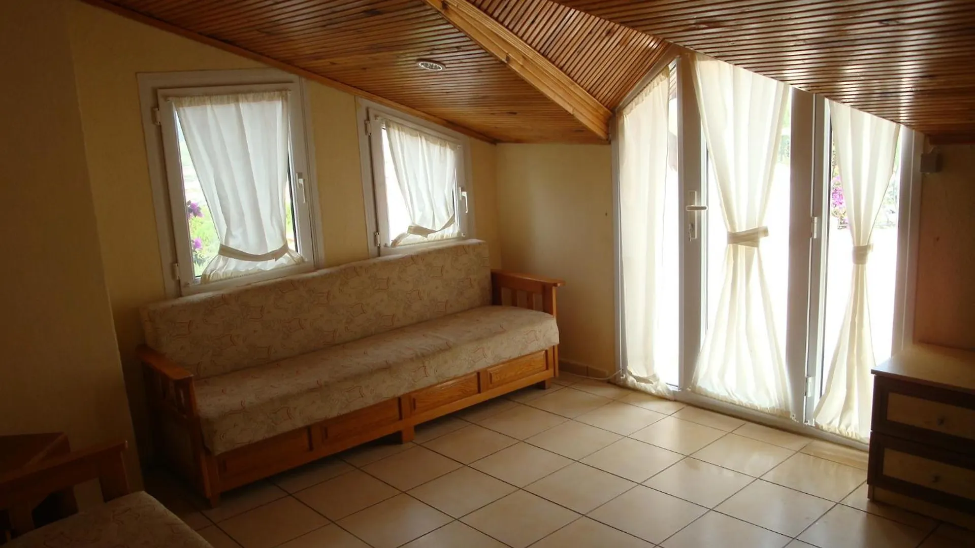 Everest Apart Hotel Oludeniz